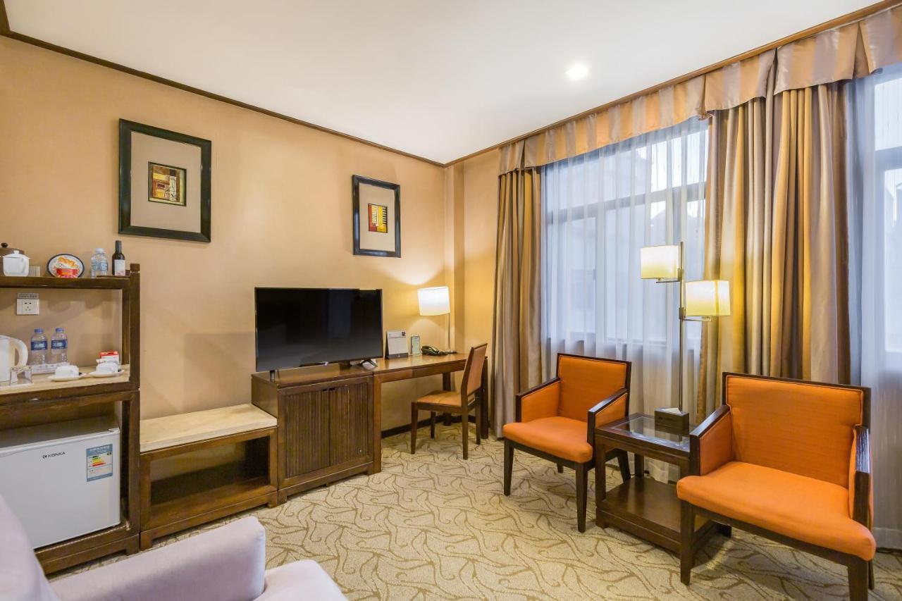 Beijing Jinlong Hotspring Hotel Exterior photo