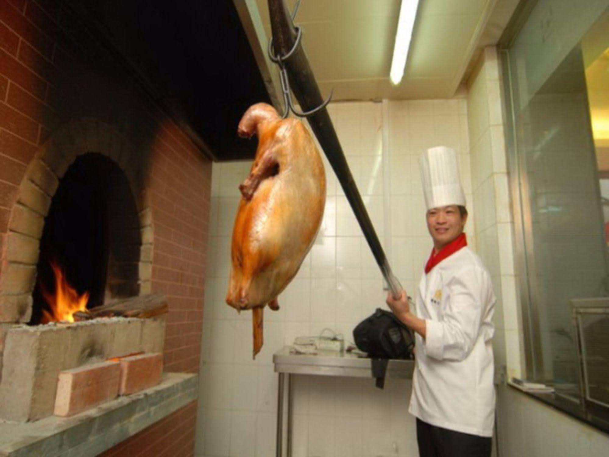 Beijing Jinlong Hotspring Hotel Exterior photo