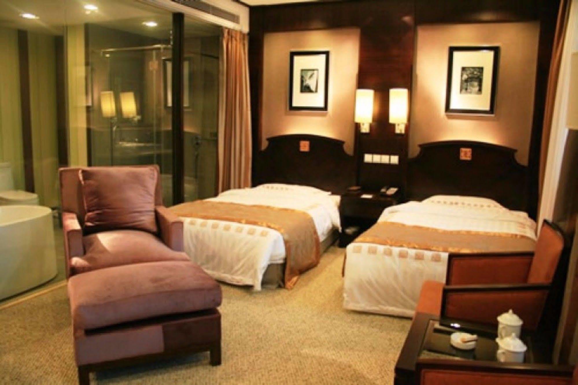 Beijing Jinlong Hotspring Hotel Exterior photo